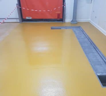 Réparation des sols de l’usine Tipiak de Fouesnant